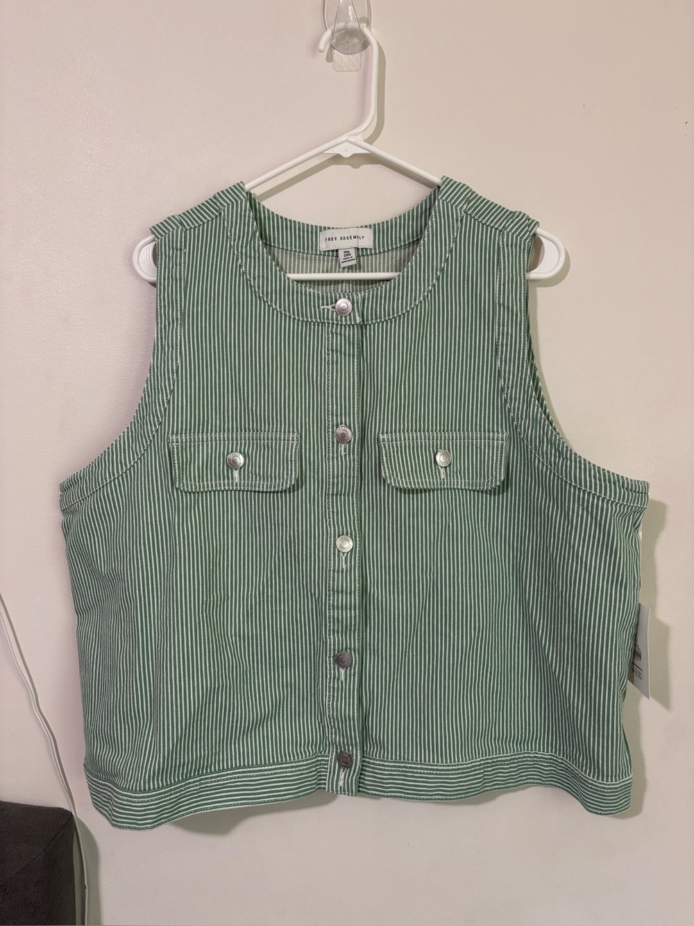 Free Assembly Women’s Vest Size XXL